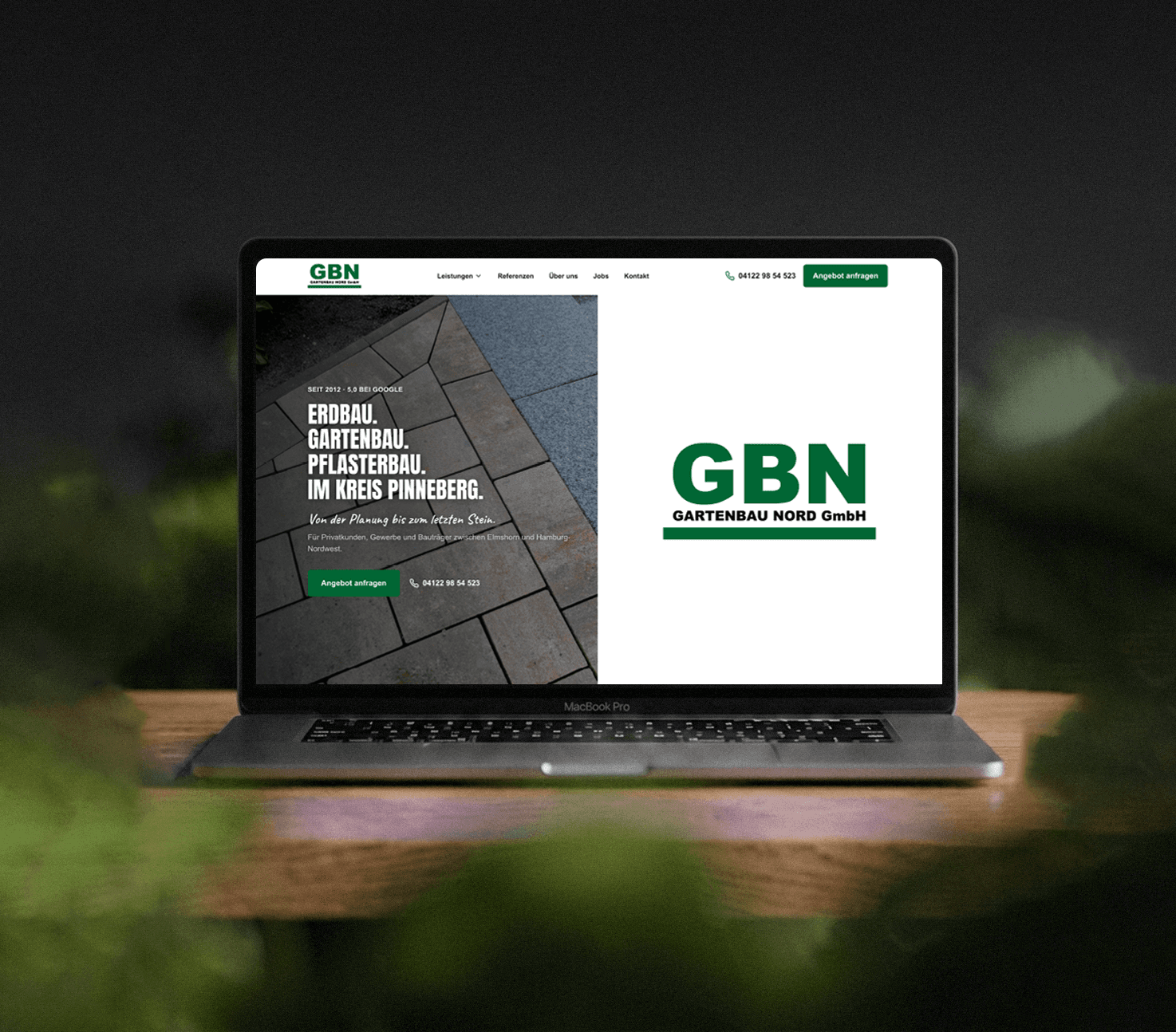 Website von Gartenbau Nord auf einem MacBook
